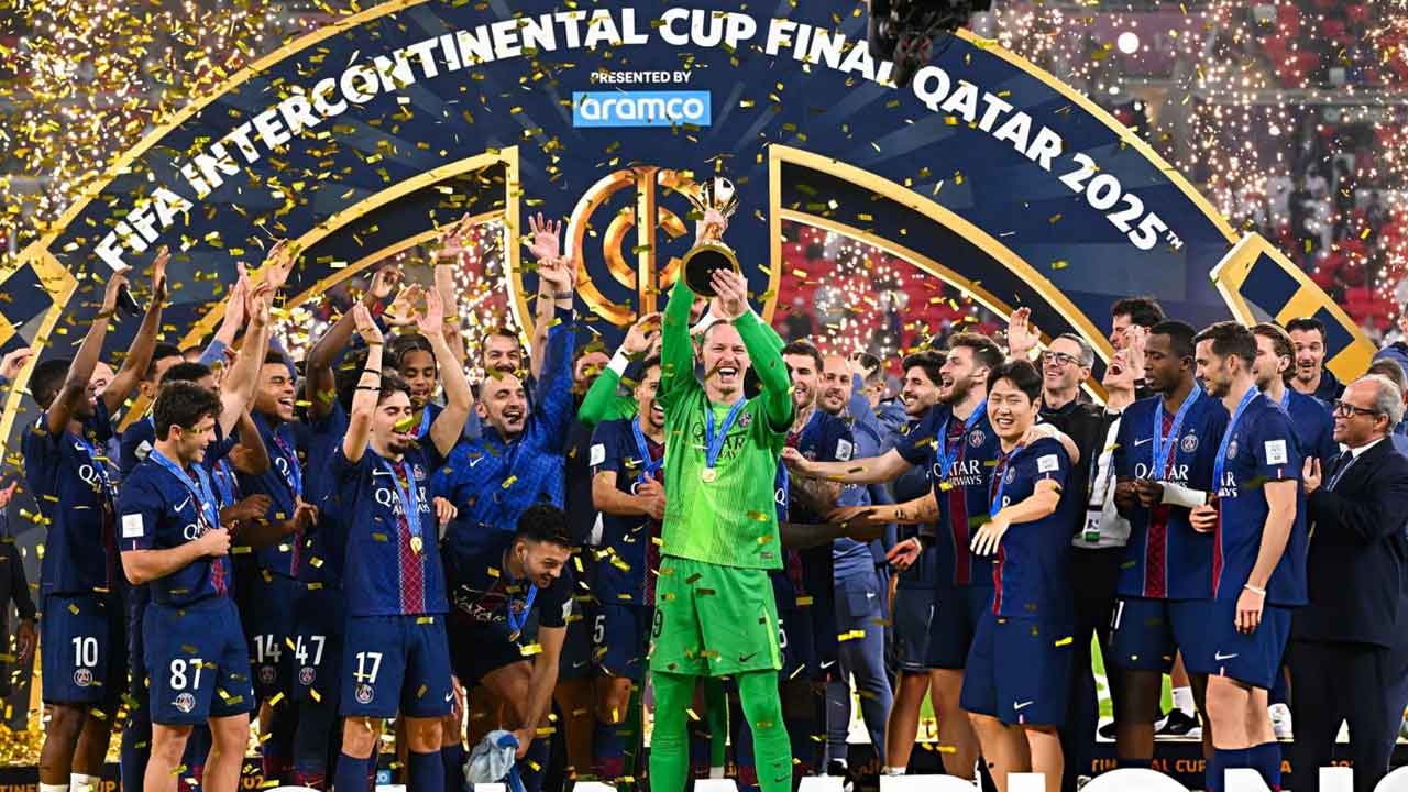 ব্রাজিলিয়ান ক্লাবকে হারিয়ে বছরের ষষ্ঠ শিরোপা পিএসজির
