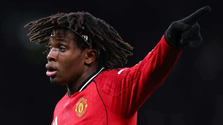 ম্যানইউয়ের জয়ের নায়ক ডোরগু