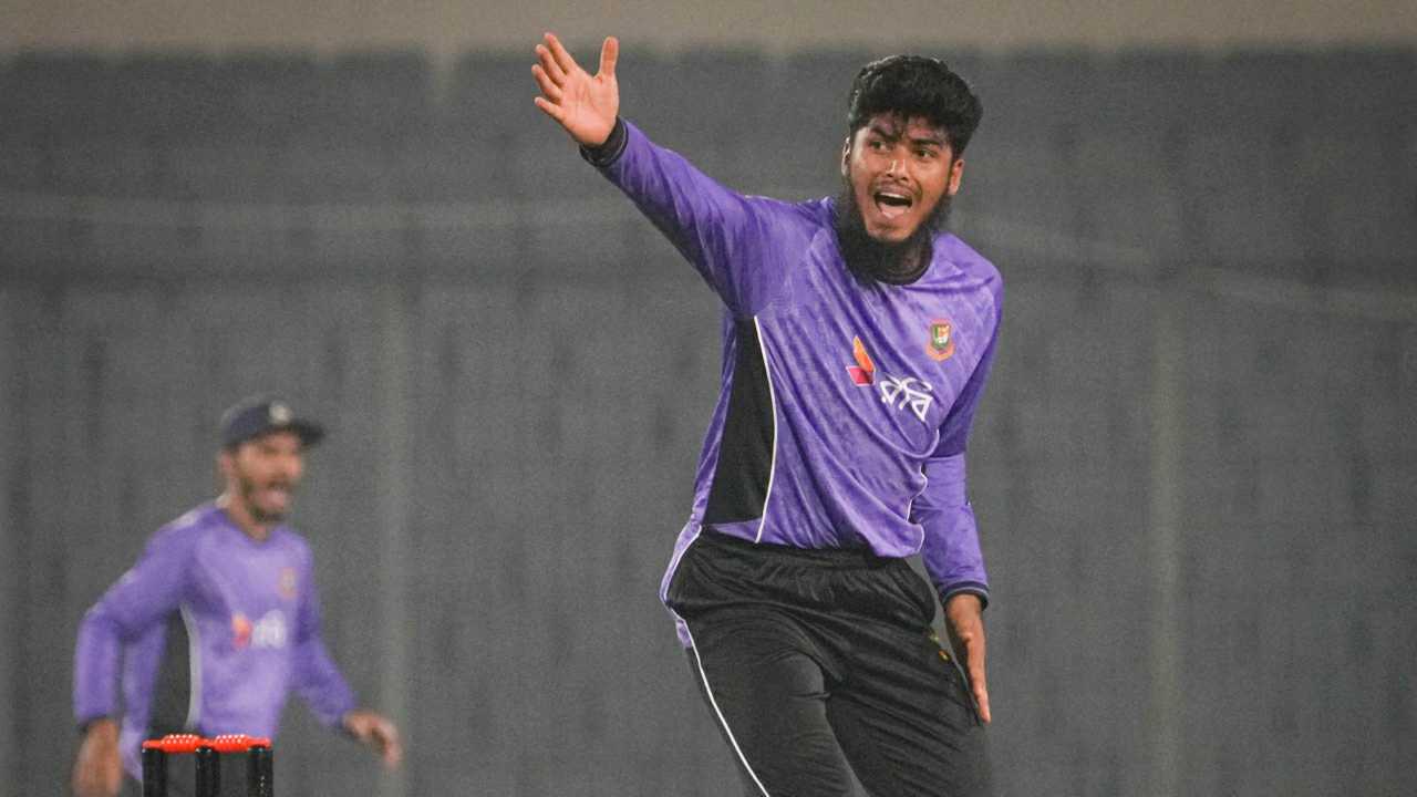 তানজিদের সেঞ্চুরি, রিশাদের ফাইফার