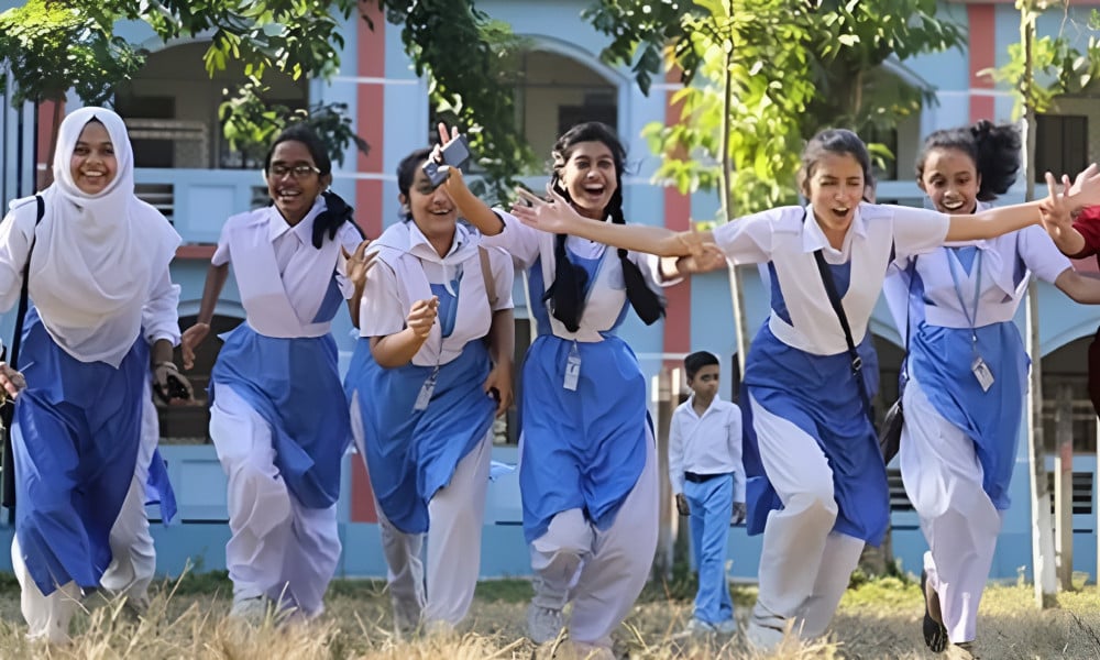 সব শিক্ষাপ্রতিষ্ঠানে ৩ দিন অনলাইনে ক্লাস নেয়ার সিদ্ধান্ত