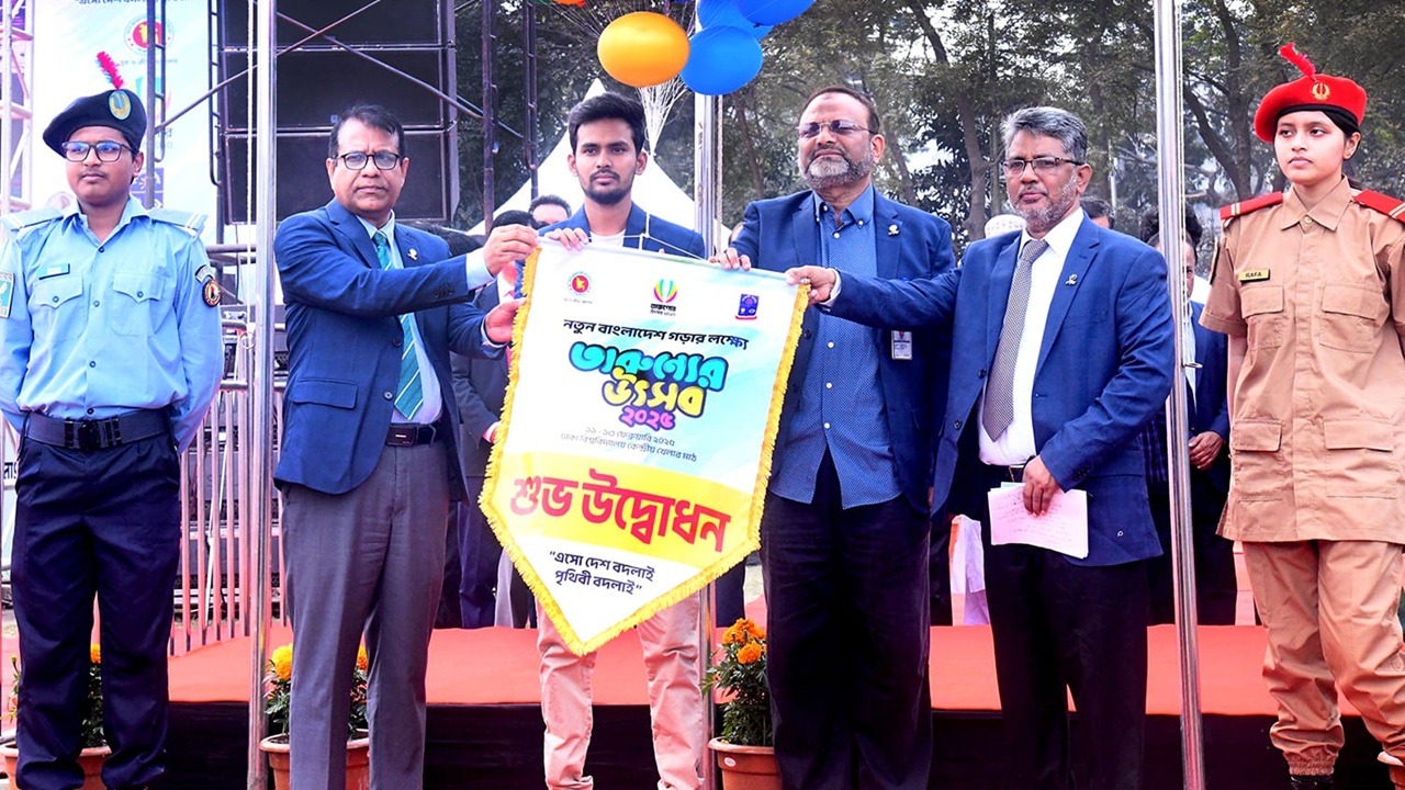 রাষ্ট্রকাঠামোর ধ্বংসপ্রাপ্ত অঙ্গগুলো পুনর্গঠন করা হবে: আসিফ মাহমুদ