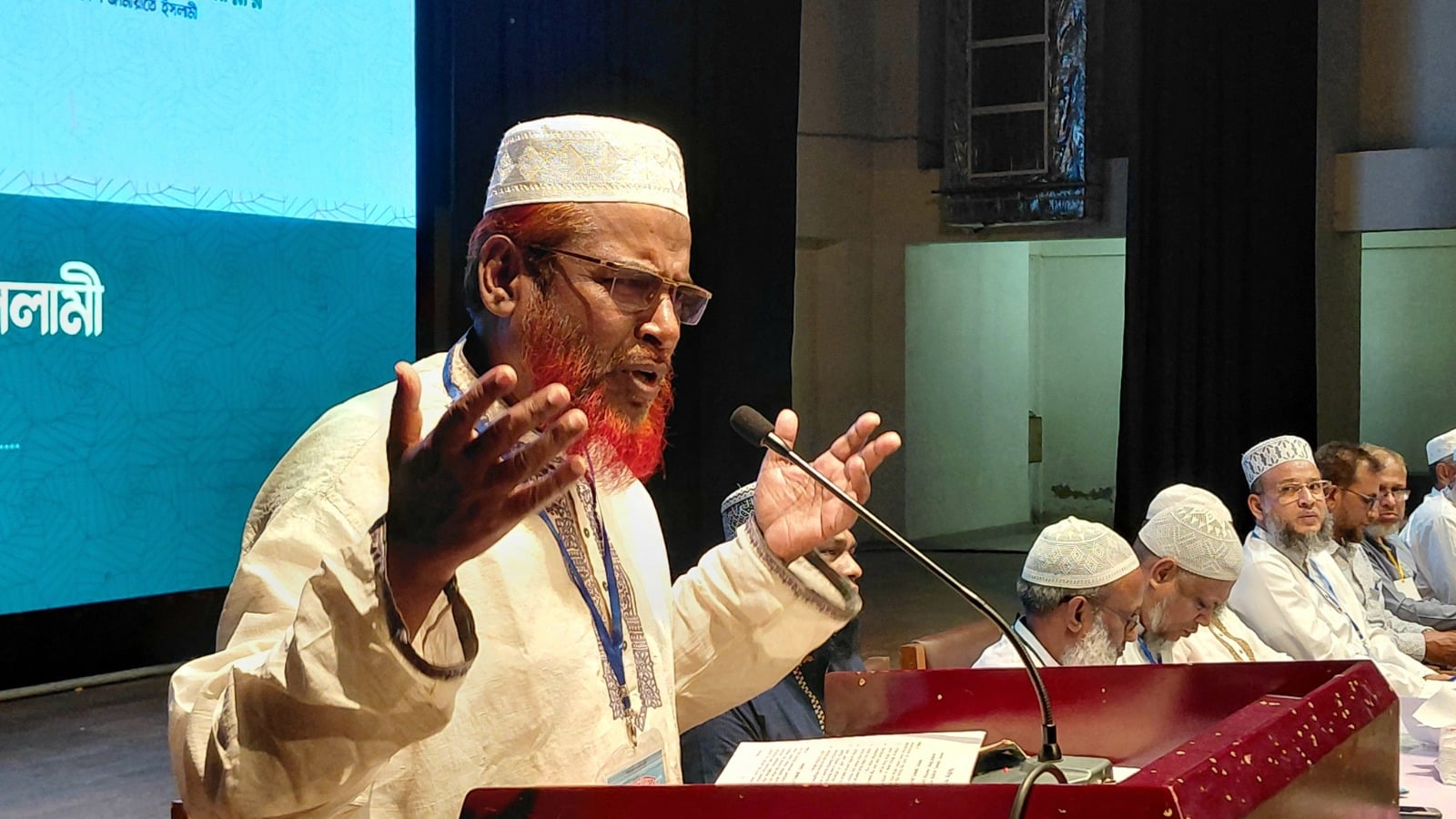 সকল কাজ একমাত্র আল্লাহর সন্তুষ্টি অর্জনের জন্য করতে হবে