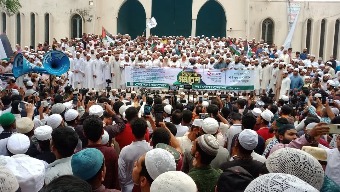 ইসলামবিরোধী নারী সংস্কার প্রস্তাব প্রত্যাখ্যান না করলে আগুন জ্বলবে