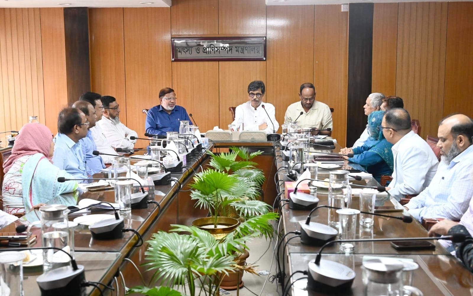 কর্মকর্তাদের সততা-নিষ্ঠার সাথে কাজ করার তাগিদ প্রাণিসম্পদ মন্ত্রীর