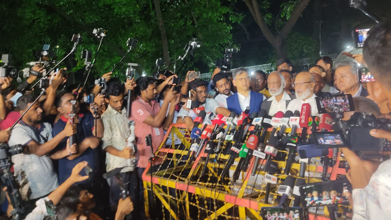 প্রধান উপদেষ্টার সঙ্গে সাক্ষাৎ শেষে যে প্রতিক্রিয়া জানালো বিএনপি