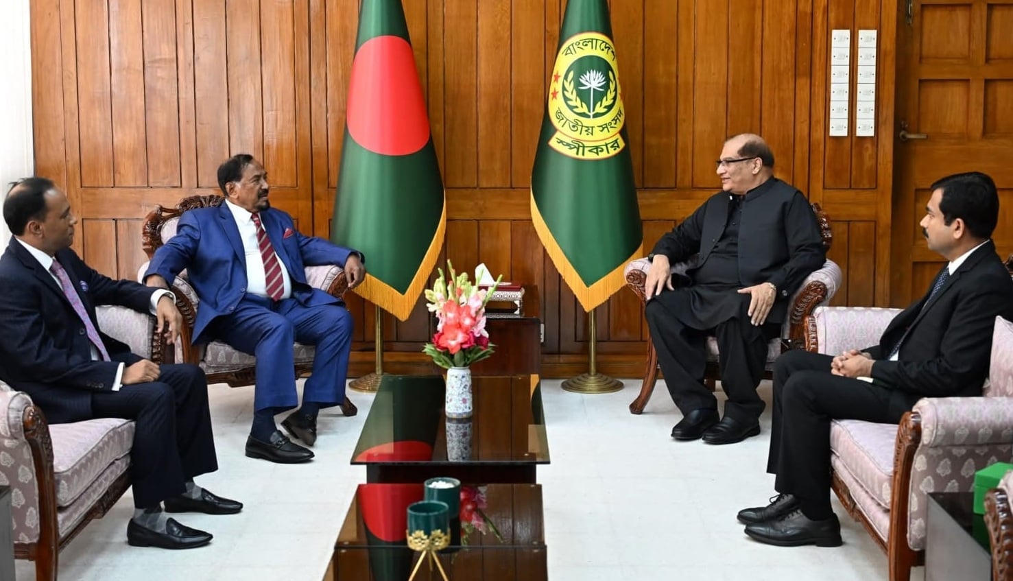 স্পিকারের সাথে পাকিস্তানের হাইকমিশনারের সাক্ষাৎ