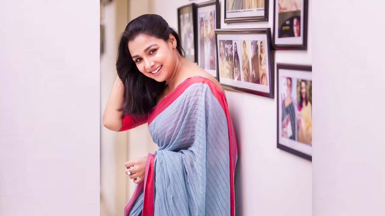 চিত্রনায়িকার চরিত্রে রুনা খান
