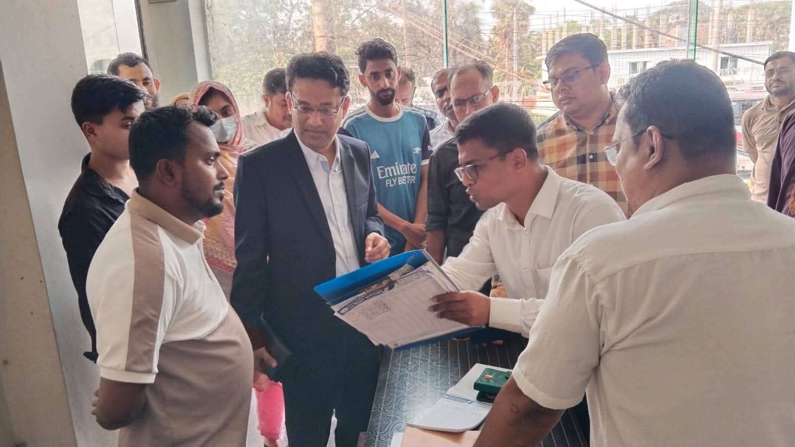 লাইসেন্স না থাকায় ২ হাসপাতালের জরিমানা, বহির্ভূত কর্মকাণ্ডে একটি সিলগালা