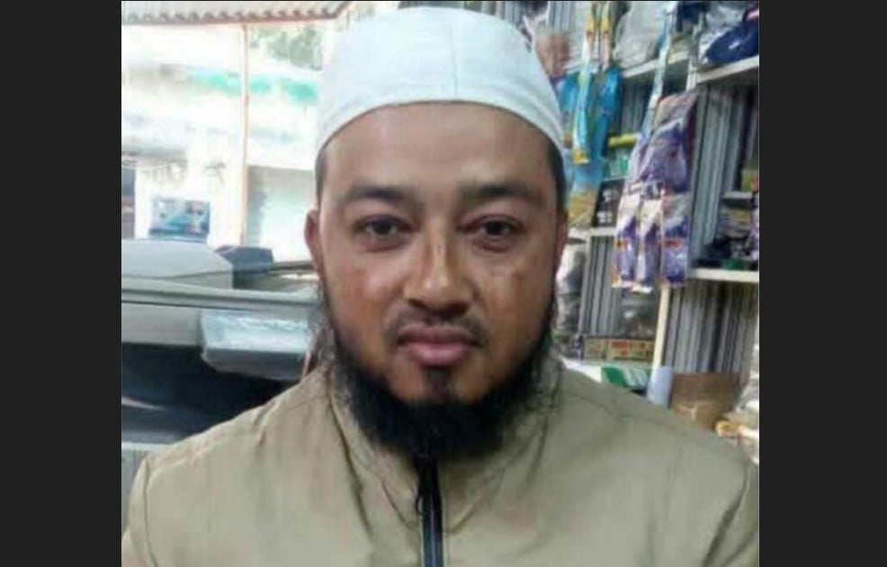 ২০ বছর মৃত শিক্ষকের বেতন তোলার অভিযোগে তোলপাড়, পলাতক অভিযোগকারী সুপার