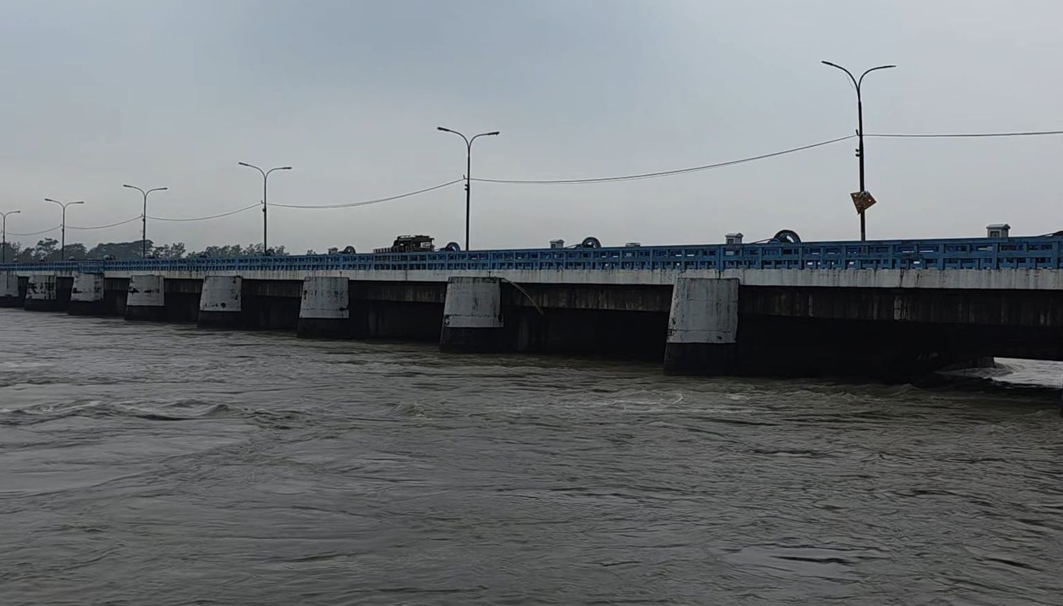উত্তর-পূর্বাঞ্চলে বন্যার অবনতি, তিস্তার পানি বিপৎসীমার উপরে
