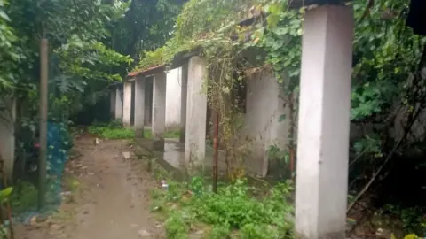 রামগঞ্জের আশ্রয়ণ প্রকল্পের ঘরগুলো এখন মাদকসেবীদের আস্তানা