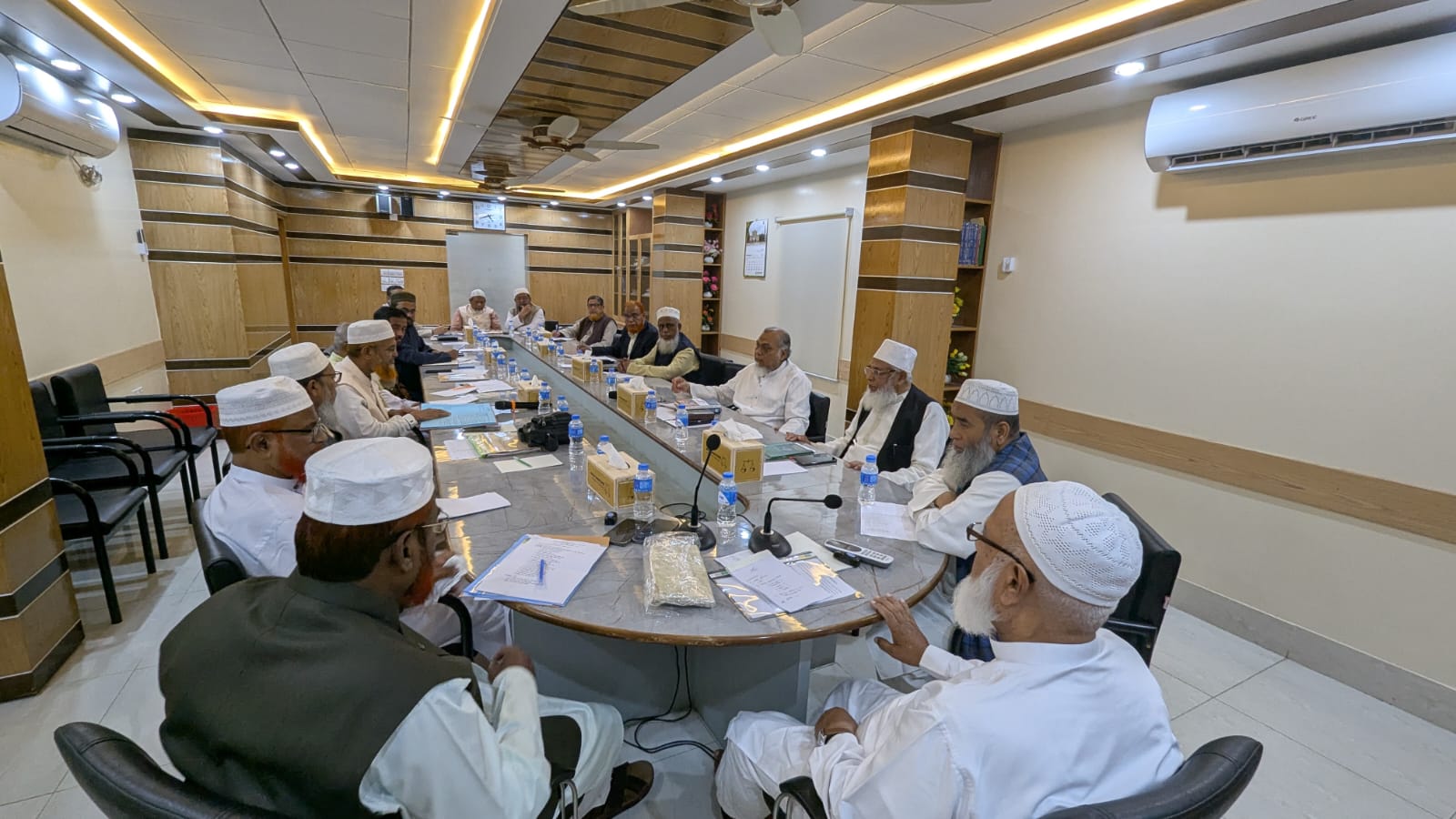 জামায়াতের বৈঠকে খালেদা জিয়া ও ডা. তাহেরের জন্য দোয়া