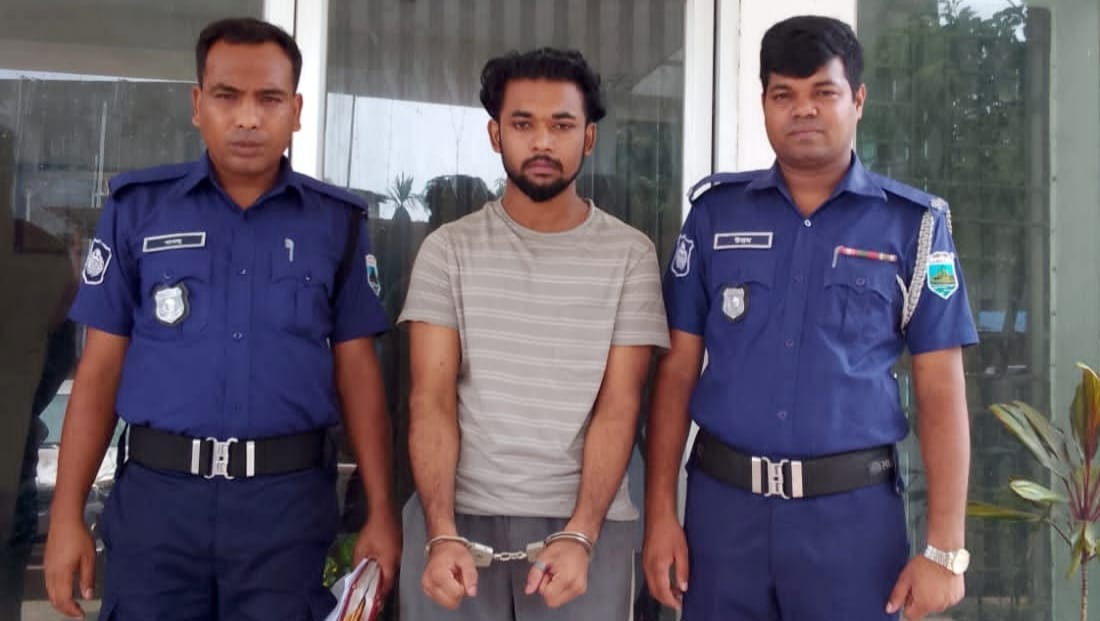 ঈশ্বরদীতে স্কুলছাত্রী অপহরণের প্রধান আসামি গ্রেপ্তার