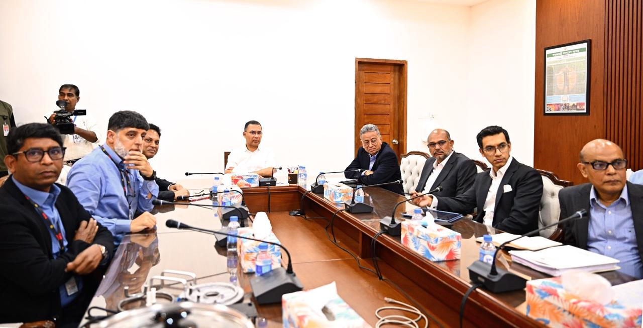 গুরুত্বপূর্ণ সরকারি ভবনে সৌর প্যানেল বসানোর নির্দেশ প্রধানমন্ত্রীর