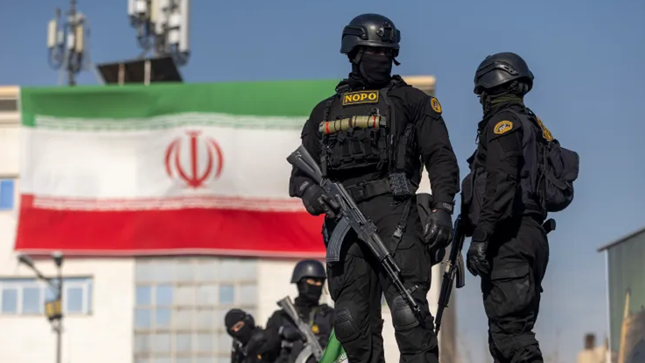 যুক্তরাষ্ট্রের বন্দর অবরোধের ঘোষণা জলদস্যুতার শামিল: ইরান