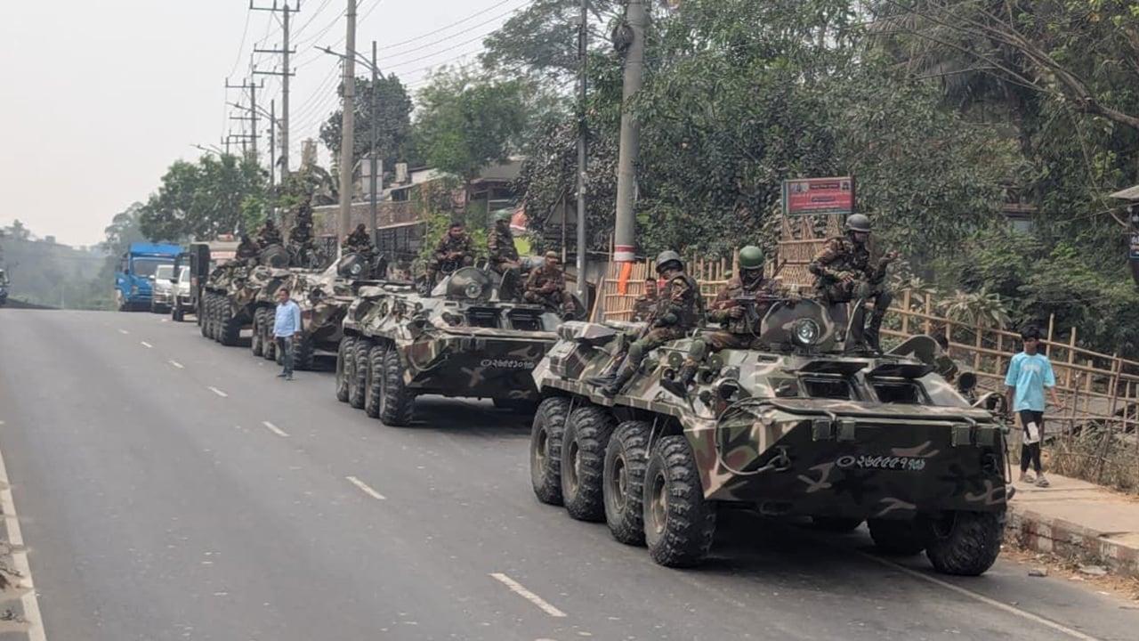 অভিযান শুরুর আগেই পালাল শীর্ষ সন্ত্রাসীরা, প্রশাসনের চেয়ে শক্তিশালী নেটওয়ার্ক তাদের