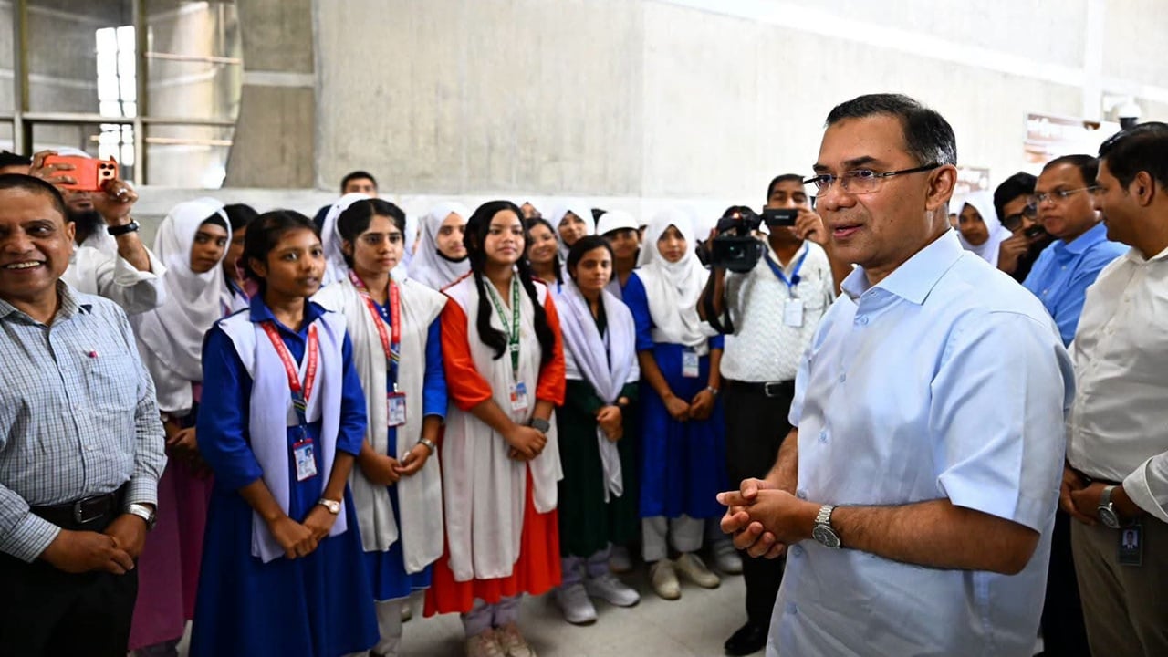 দেশ গঠনে শিক্ষার্থীদের প্রস্তুত হওয়ার আহ্বান প্রধানমন্ত্রীর