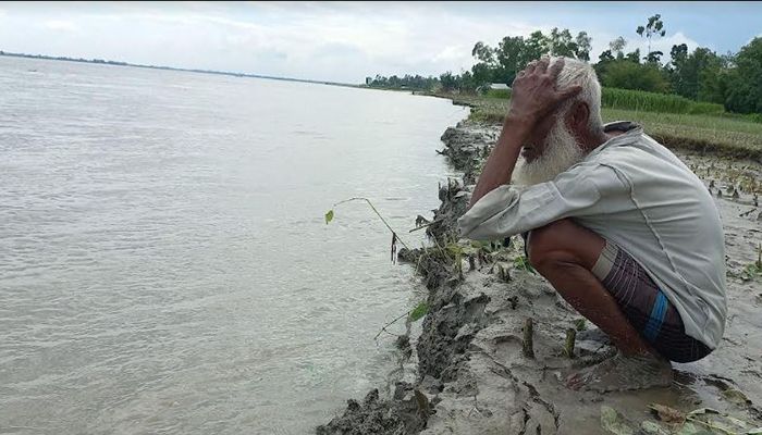 তিস্তা-ধরলায় বিলীন হচ্ছে বসতবাড়ি-ফসলি জমি
