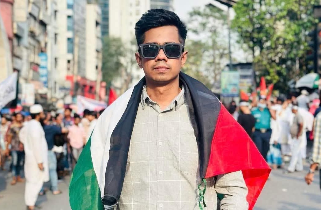 ঢাবি ক্যাম্পাসে ছাত্রদল নেতাকে ছুরিকাঘাতে হত্যা