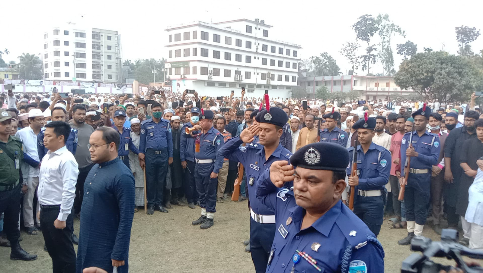 মা-বাবার পাশে চিরনিদ্রায় শায়িত হলেন বিএনপি নেতা নোমান