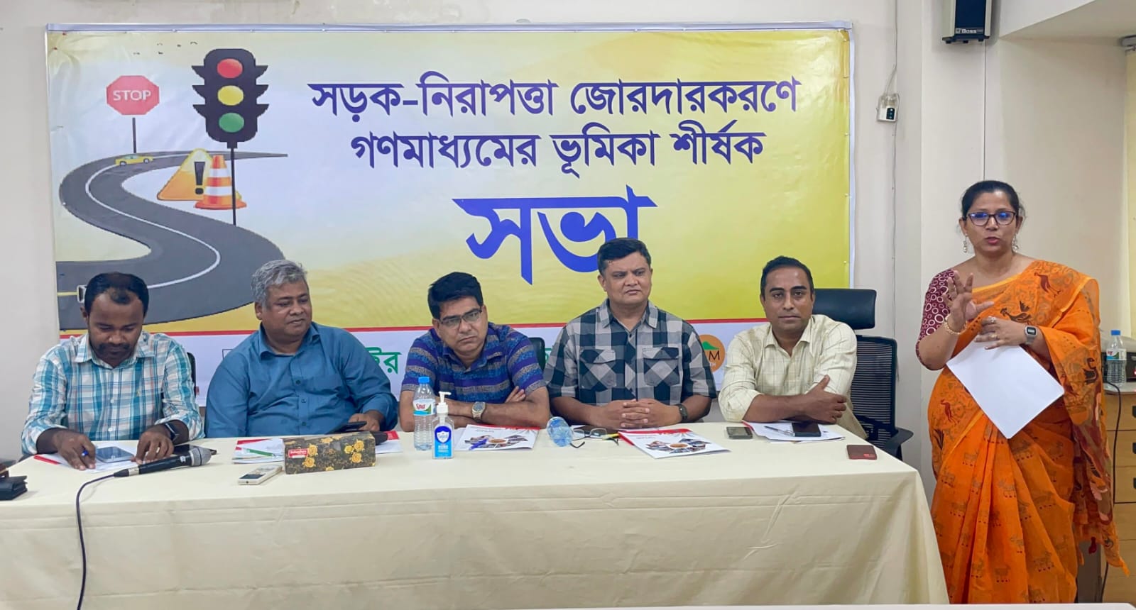 ঈদযাত্রায় ফিটনেসবিহীন যান চলাচল বন্ধ ও গতি নিয়ন্ত্রণের সুপারিশ