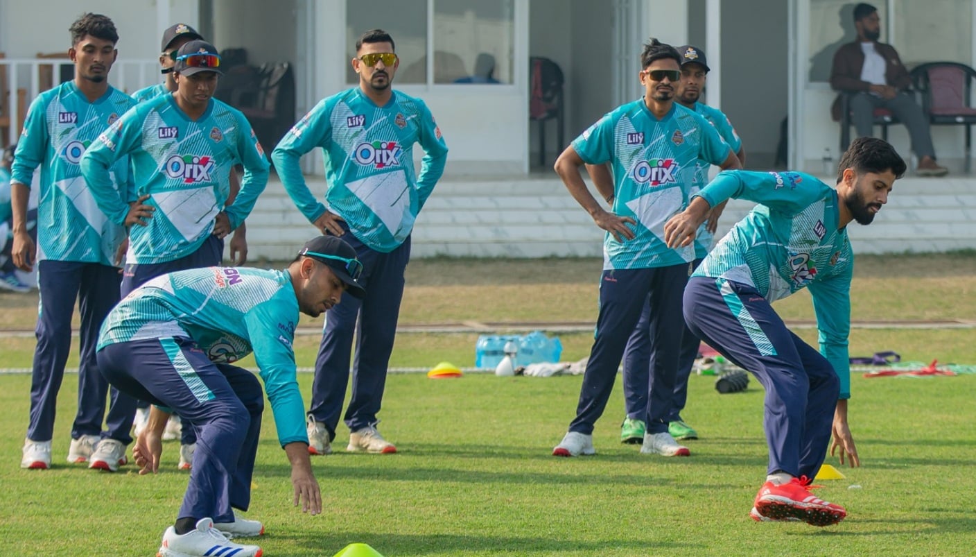 শেষ আসরের ব্যর্থতা ভুলতে মরিয়া ঢাকা