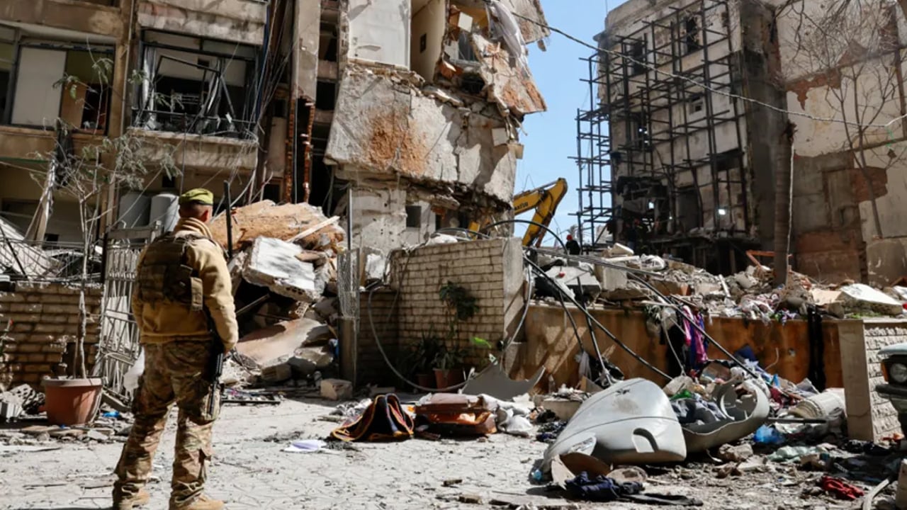 যুদ্ধবিরতির মধ্যেও লেবাননে হামলার কথা স্বীকার করল ইসরাইল