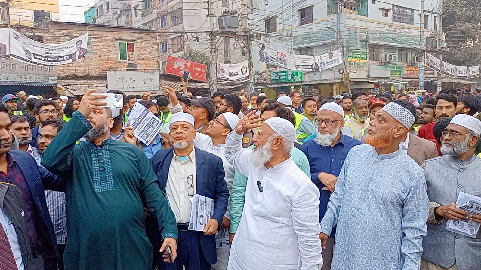 মিরপুরে জামায়াত আমিরের গণসংযোগ