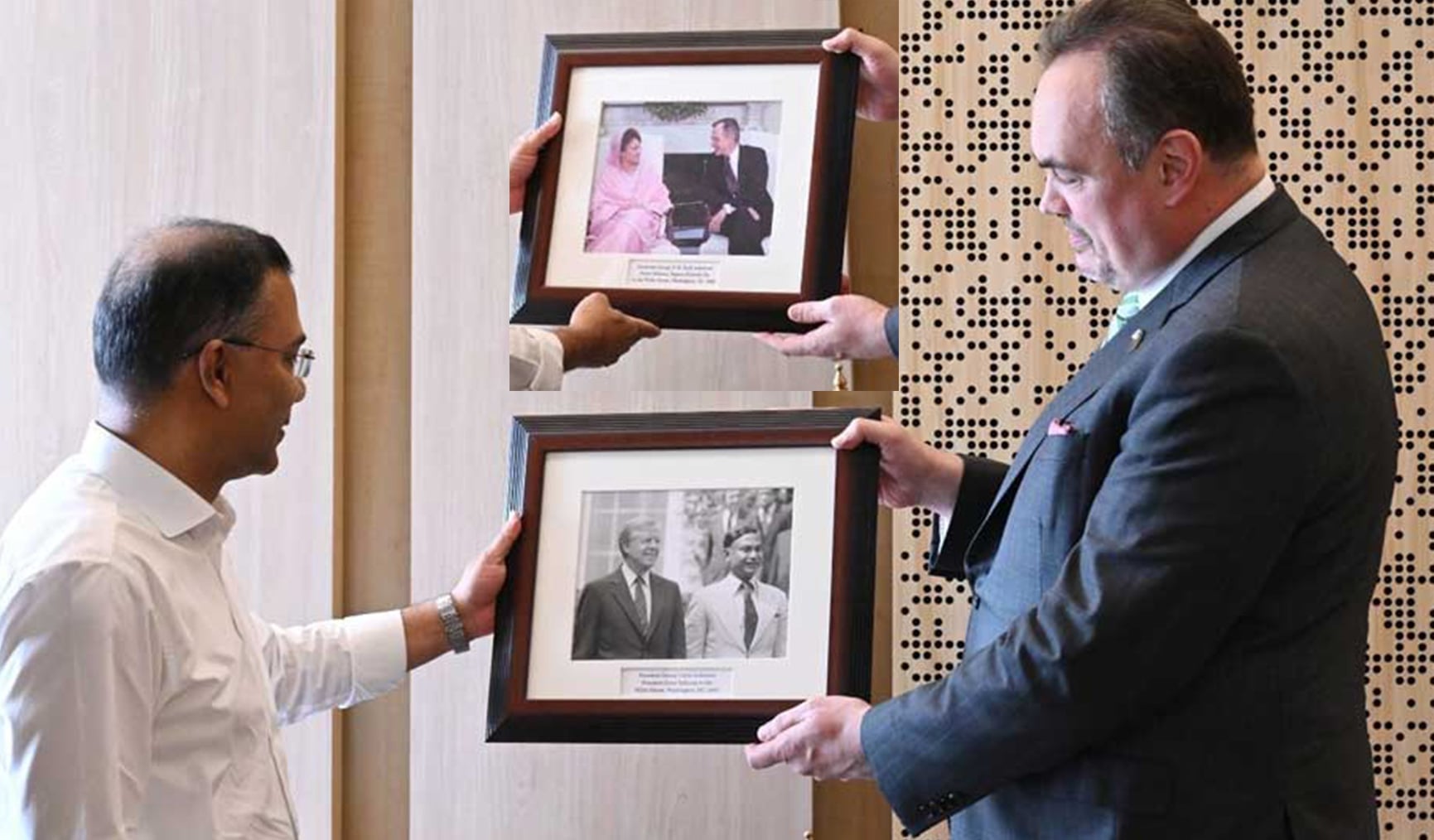 প্রধানমন্ত্রীকে স্মৃতিময় দুই ছবি উপহার মার্কিন রাষ্ট্রদূতের