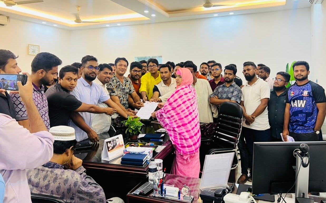 জবি নিষিদ্ধ ছাত্রলীগের ৪২১ নেতাকর্মীর বিরুদ্ধে ছাত্রদলের স্মারকলিপি