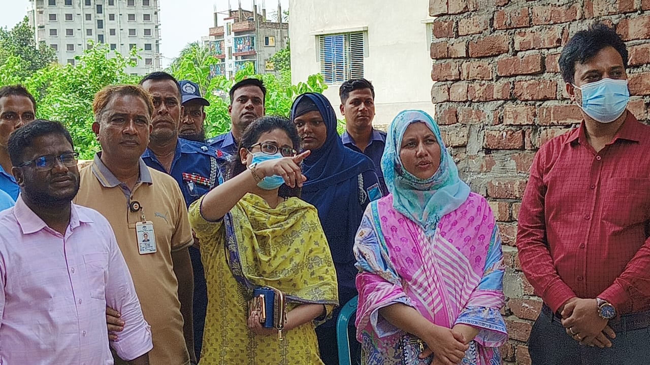 কেরানীগঞ্জে উচ্ছেদ অভিযান, তিন ভবনের আংশিক ভাঙল রাজউক