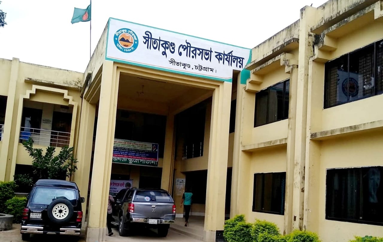 ওএমএস ডিলারশিপ পেতে আবারও মরিয়া আওয়ামী দোসররা