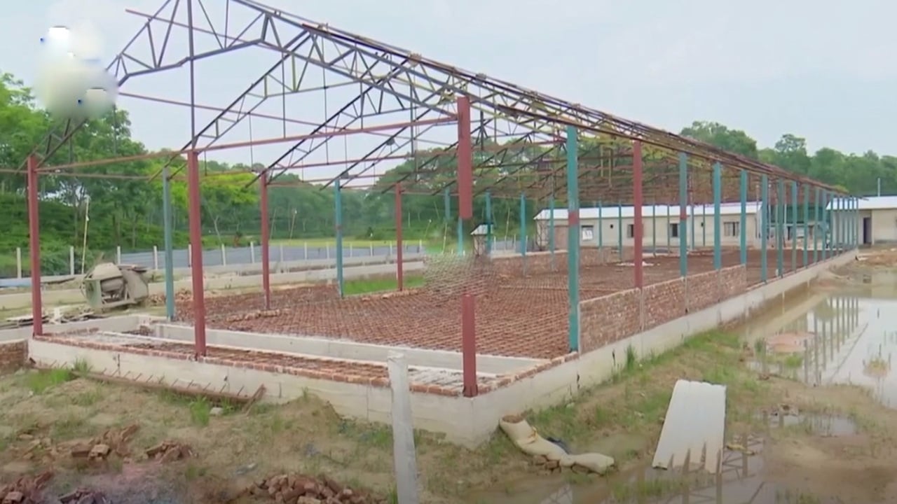 হবিগঞ্জে পাহাড় কেটে নির্মাণ হচ্ছে পোলট্রি, হ্যাচারি