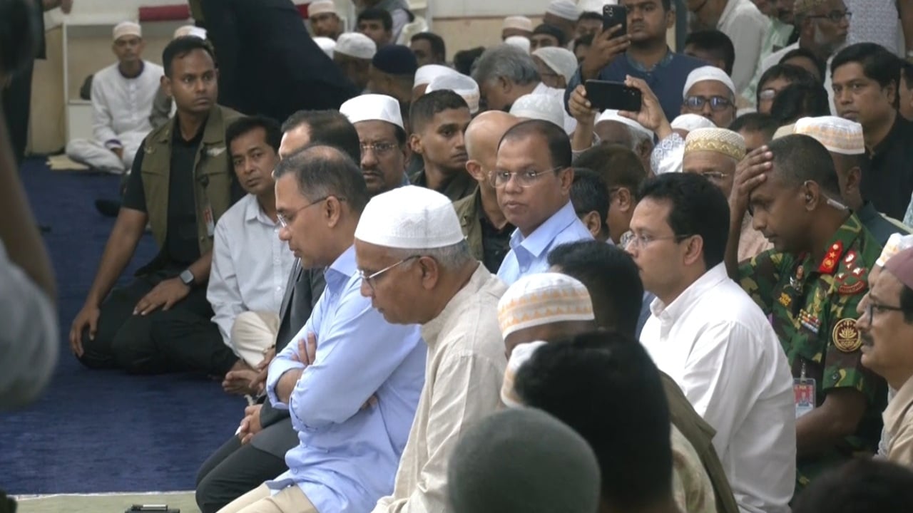 সমাজকল্যাণমন্ত্রীর মায়ের রুহের মাগফিরাত কামনায় দোয়া মাহফিলে প্রধানমন্ত্রী