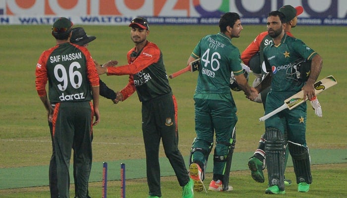 দিশেহারা বাংলাদেশ বনাম শক্তিশালী পাকিস্তান