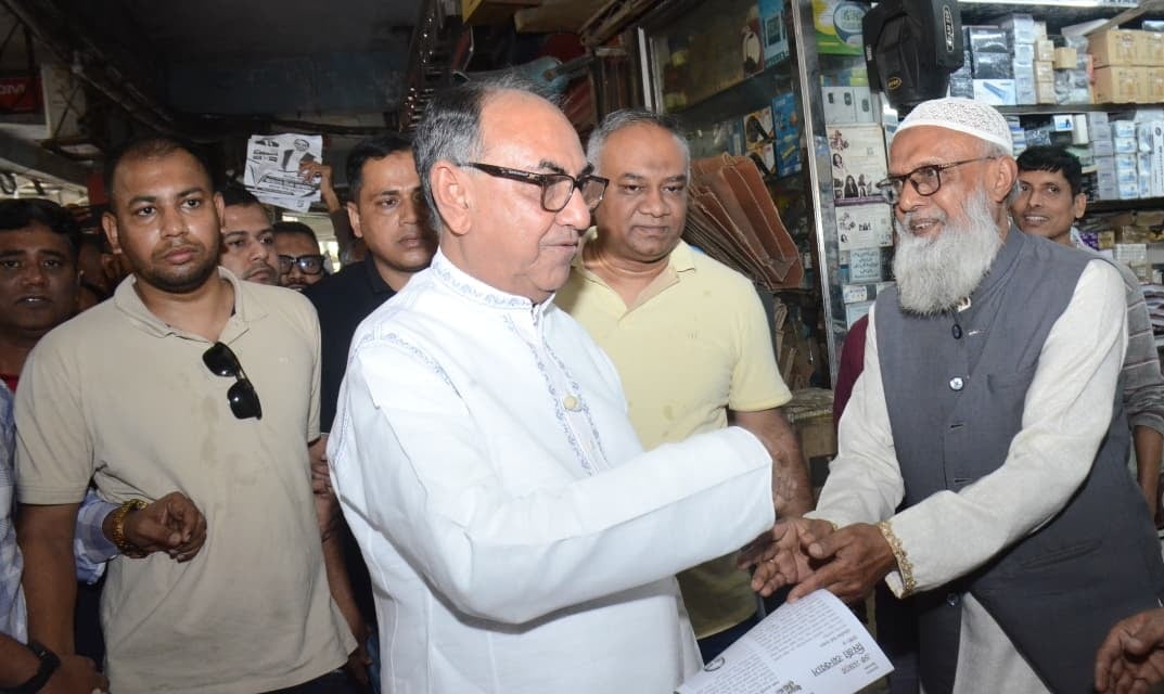 অল্প পানির মাছ বেশি পানিতে গেলে যেমন হয়, তাদের অবস্থা এখন এমন