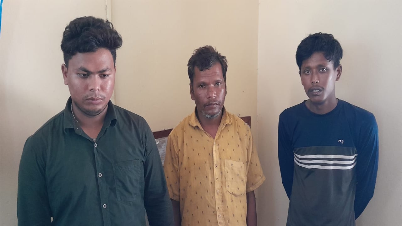 পীরগঞ্জে তিন বাংলাদেশিকে ফেরত দিয়েছে বিএসএফ