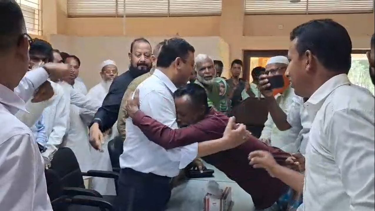 ‘আমার ভাই হত্যার বিচার চাই’, উপদেষ্টার কাছে হাউমাউ করে ছোট ভাইয়ের কান্না