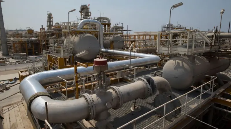 ইরানের জ্বালানি স্থাপনায় হামলা ‘বিপজ্জনক ও দায়িত্বজ্ঞানহীন’: কাতার