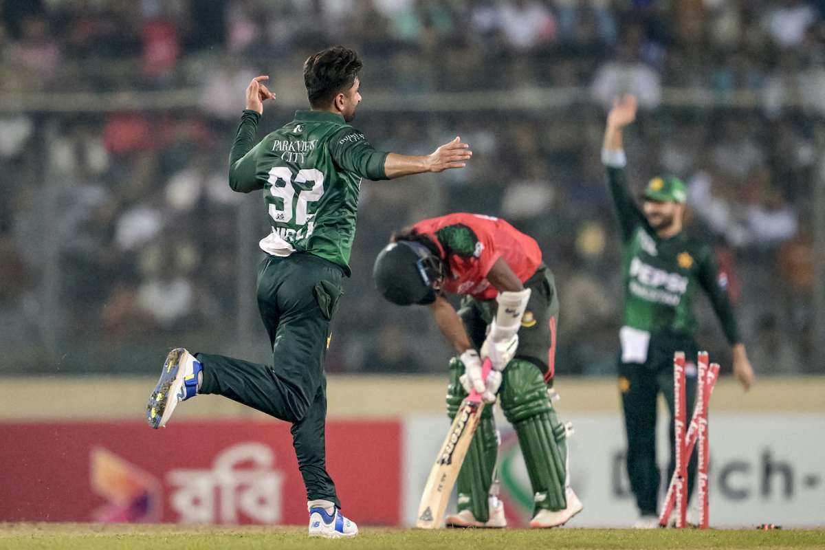 বাংলাদেশের বড় পরাজয়ে হোয়াইটওয়াশ এড়াল পাকিস্তান