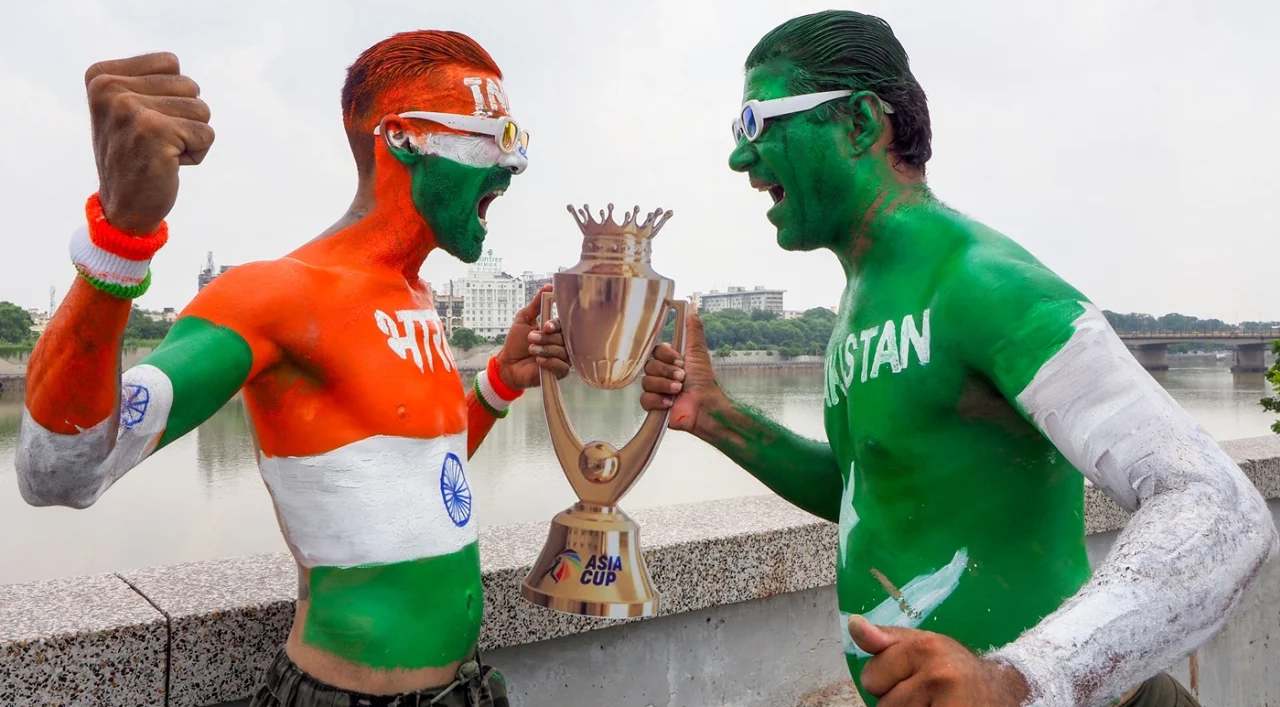 টিভির পর্দায় ভারত-পাকিস্তান মহারণ