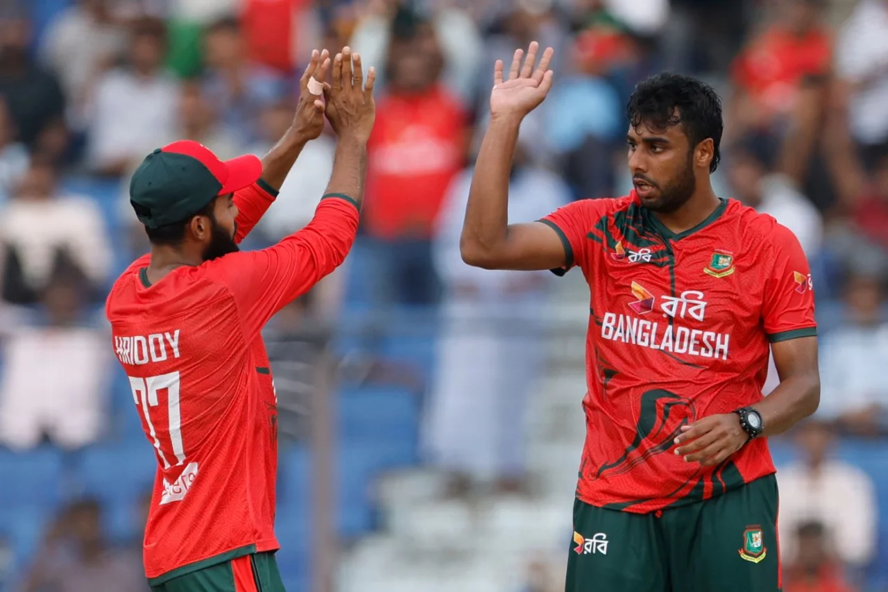 অস্ট্রেলিয়ার বিপক্ষে টি-টোয়েন্টি সিরিজের শুরুতেই হারল বাংলাদেশ