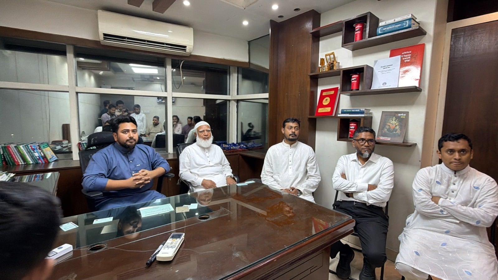 গ্যাস-বিদ্যুৎ-সার নিয়ে সংসদ ও রাজপথে সরব হবে এনসিপি