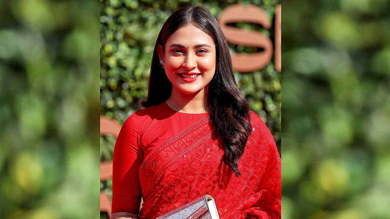 মুক্তি পাচ্ছে মেহজাবীনের প্রথম সিনেমা