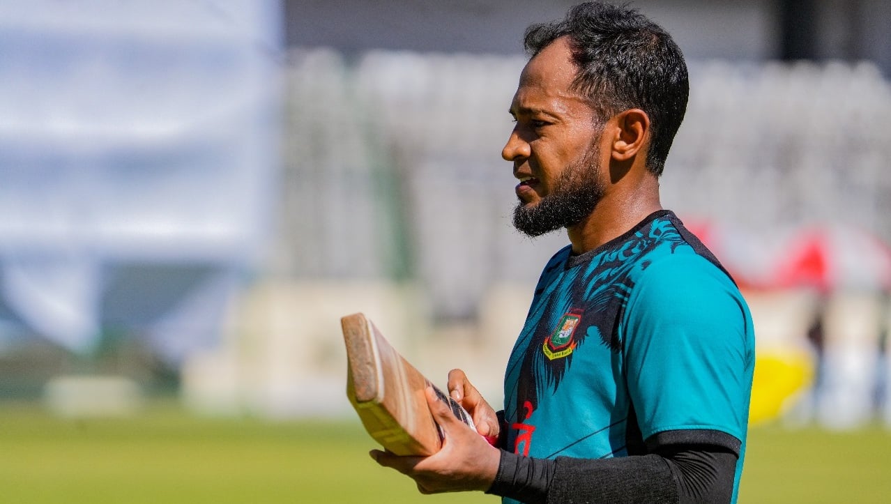 মুশফিকের পেশাদারিত্বে মুগ্ধ সিমন্স