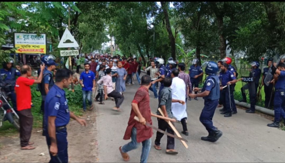 দুমকিতে যুবদলের আনন্দ মিছিলে হামলা, আহত ৫