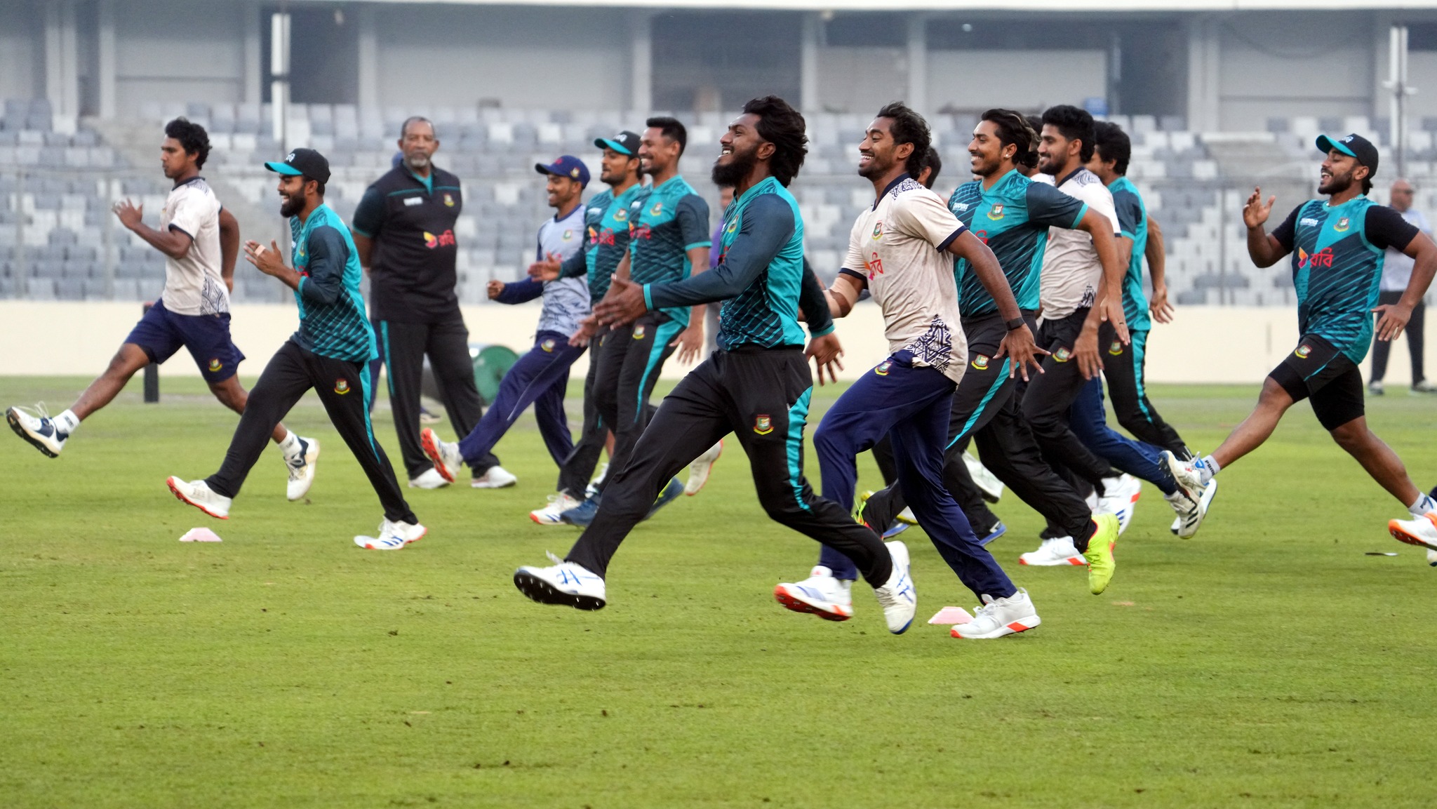 এগিয়ে তিন প্রতিপক্ষ, পিছিয়ে বাংলাদেশ