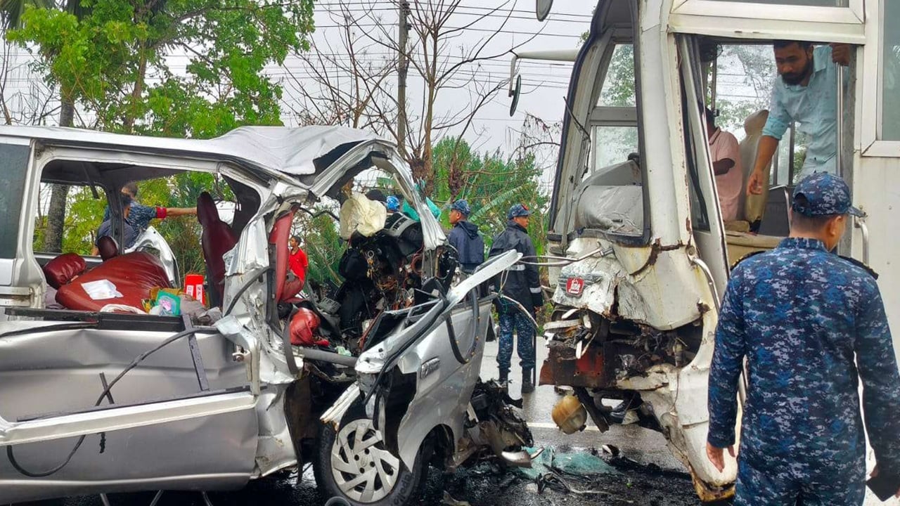 রামপালে সড়ক দুর্ঘটনায় নিহত বেড়ে ১২