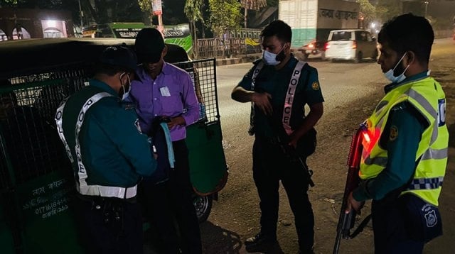 রাজধানীতে ২৭ ডাকাতসহ গ্রেপ্তার ২৩৫