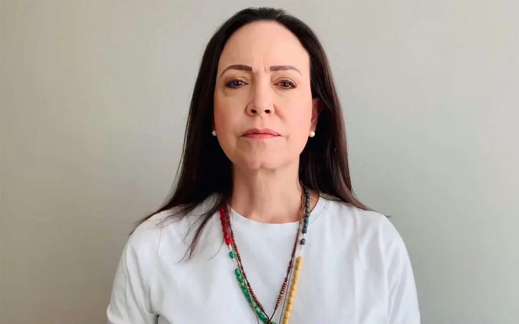 নোবেল নিতে যাওয়ার পথে আহত মাচাদো